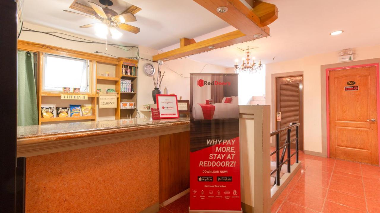 Hotel RedDoorz @ Paterno Street Tacloban Exterior foto